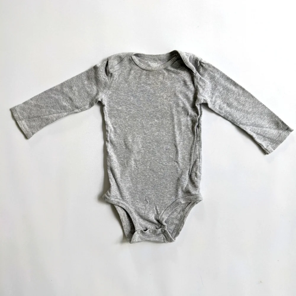 Just One You made by Carter's Gray Long Sleeve Onesie Bodysuit